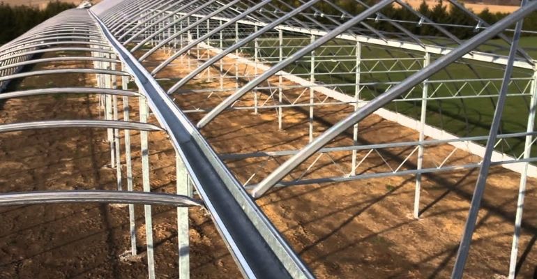 Gutter connected greenhouse