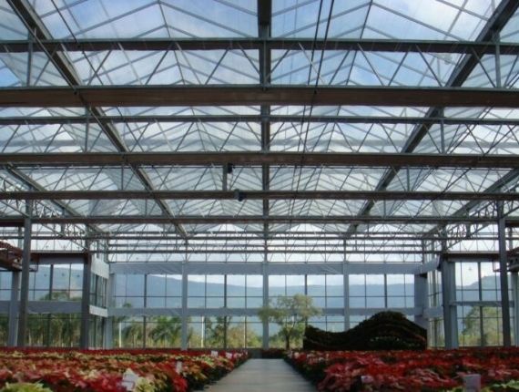 Operational polycarbonate greenhouse