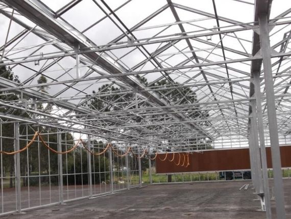 Polycarbonate greenhouse under construction