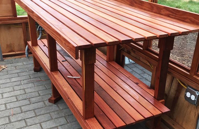 Greenhouse bench